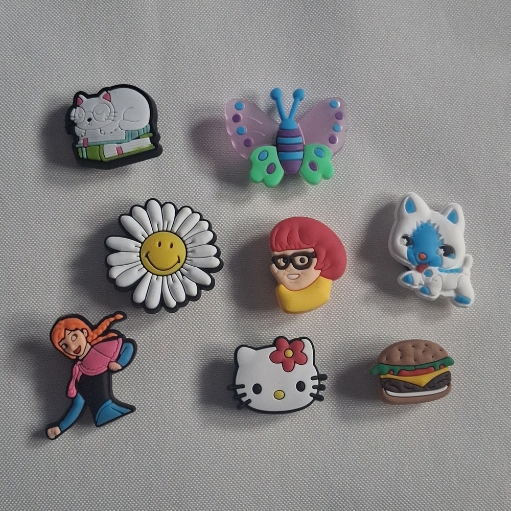 Lot of 8 Girls Shoe‎ Charms For Crocs